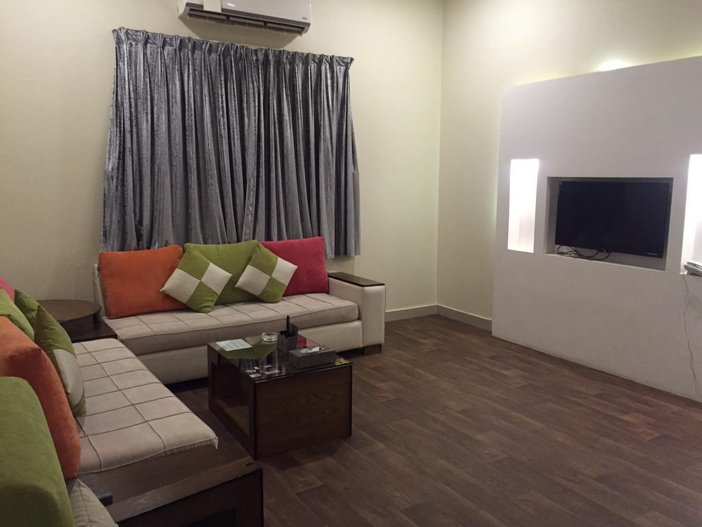 Terhal Hotel Suites Ha'il Esterno foto