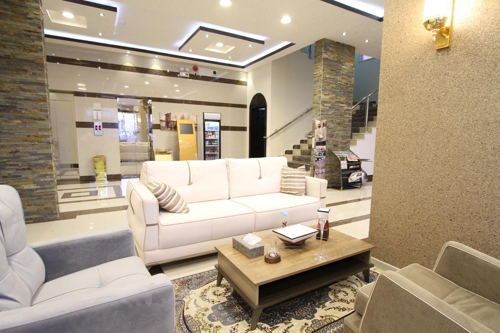 Terhal Hotel Suites Ha'il Esterno foto